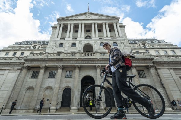 金勺子 【环球财经】英国央行严管金融机构美元风险敞口